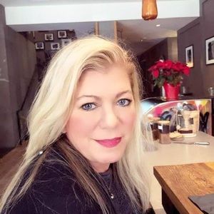 Meet your Posher, Melanie